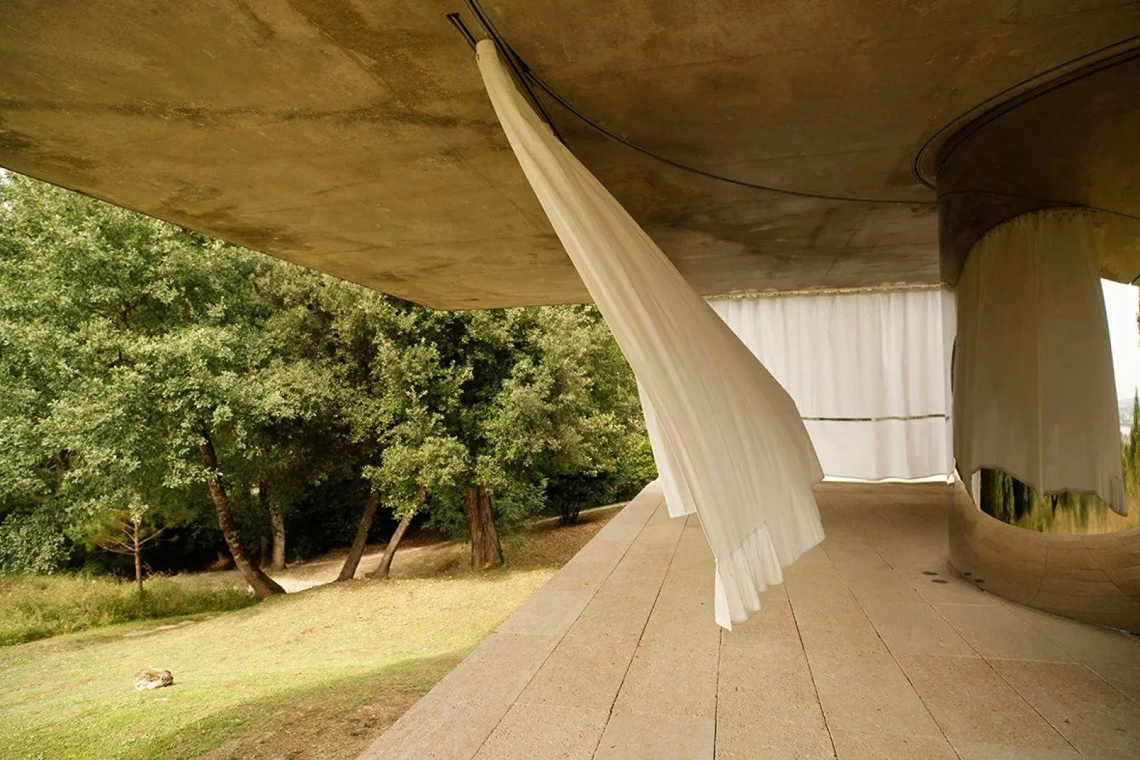 灵活空间与自然共生的现代住宅设计-86