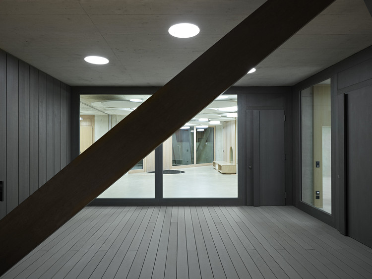 贾斯汀·鲁滨逊(Jardin Robinson)折叠式娱乐中心-5