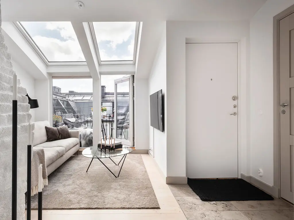 瑞典顶楼 34m2 明亮一居室,空间利用与设计美感完美结合-3