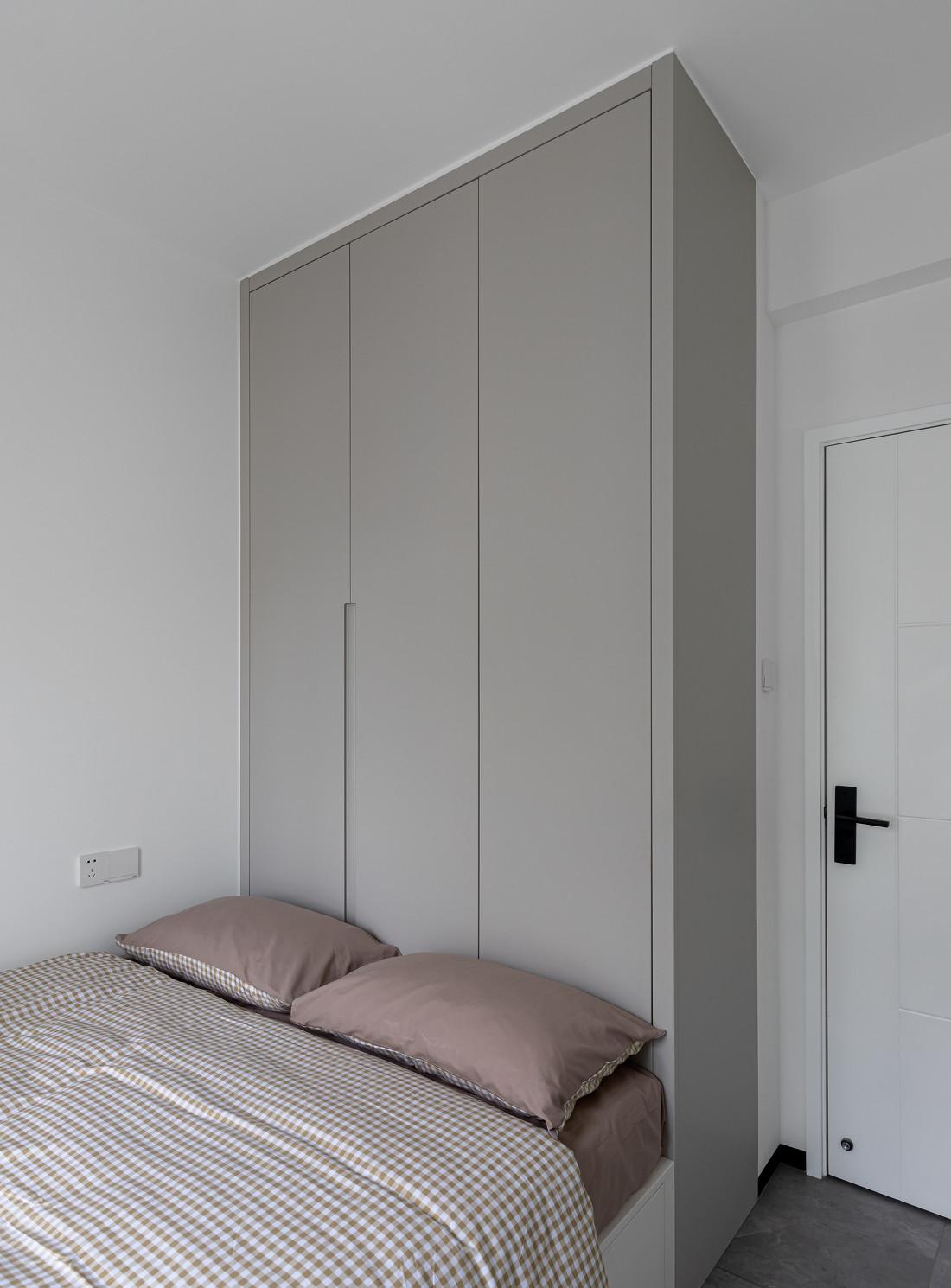 超强储物现代小户型克莱因蓝主旋律-16