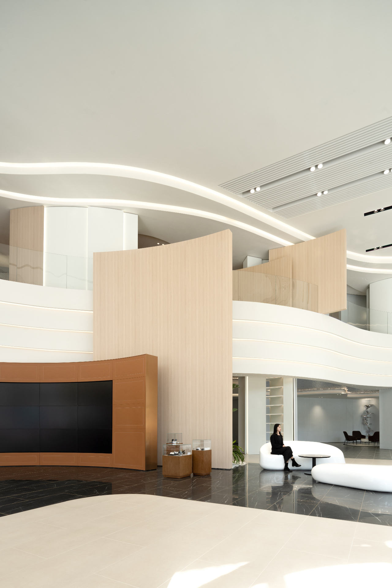 BMW 宝马前海客户体验中心丨中国深圳丨ARCHIHOPE 朱海博建筑设计事务所-15