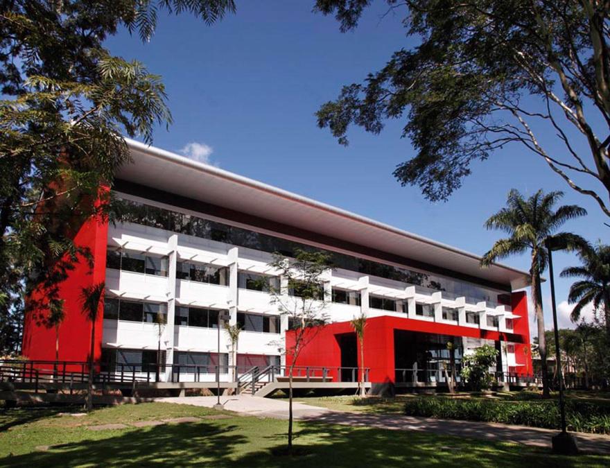 Moema Wertheimer 打造节能环保的制药公司总部-1