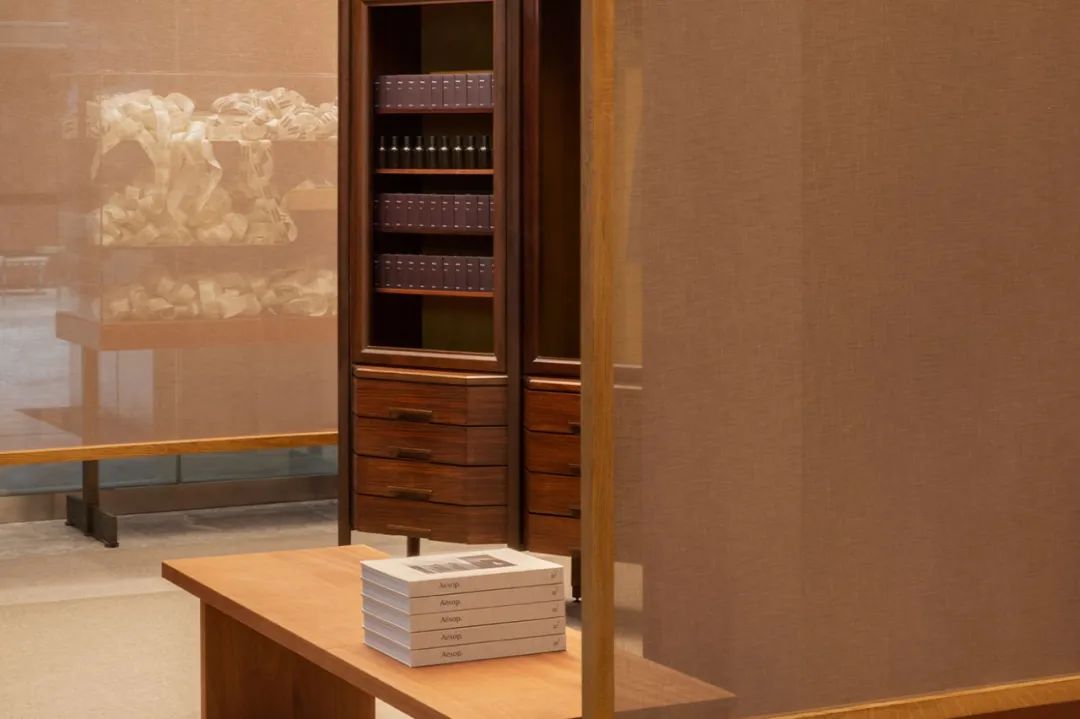 Aēsop 伦敦最新店铺丨英国伦敦丨Aēsop 内部设计团队-7