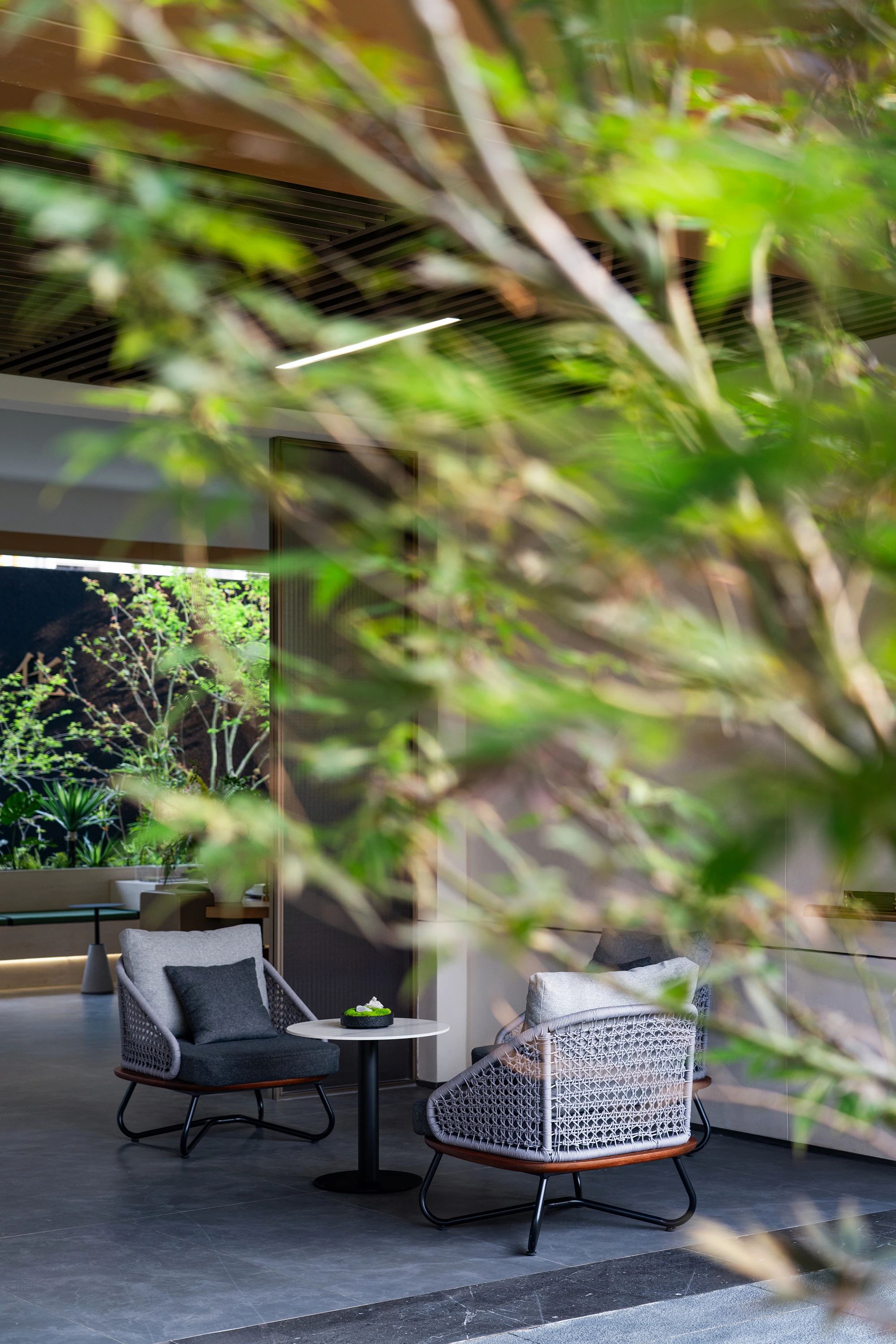 南昌市政 · 锦绣文澜架空层丨中国南昌丨HPID设计团队,重庆星翰装饰,上海一目建筑-10