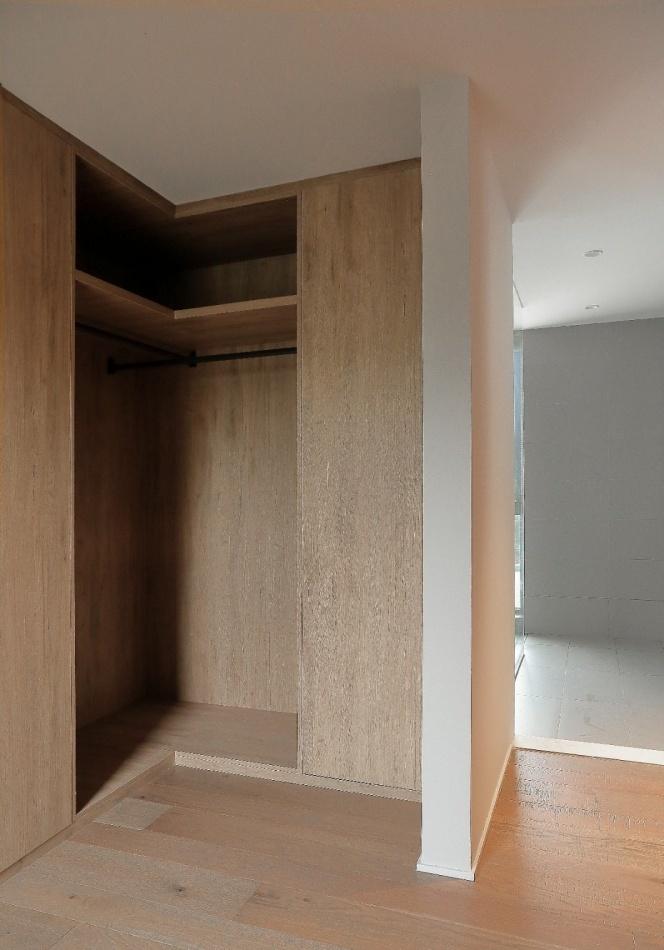 极简文艺家,灰色木色温暖空间-24