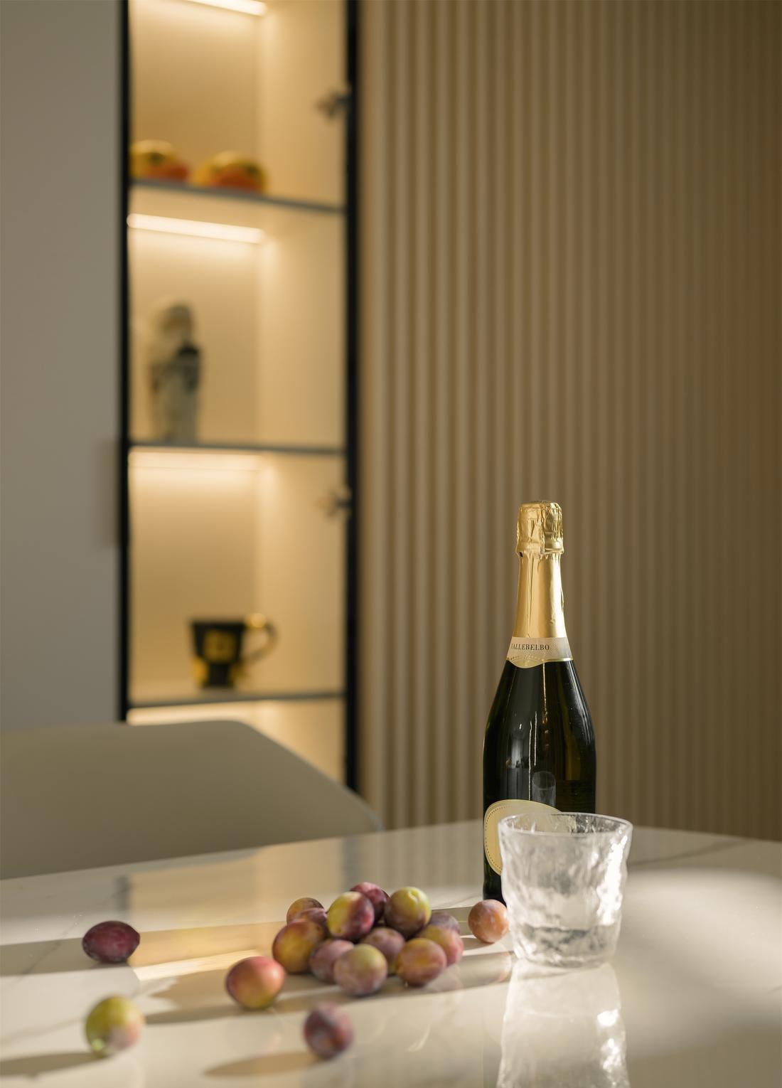 现代简约风格婚房设计-34