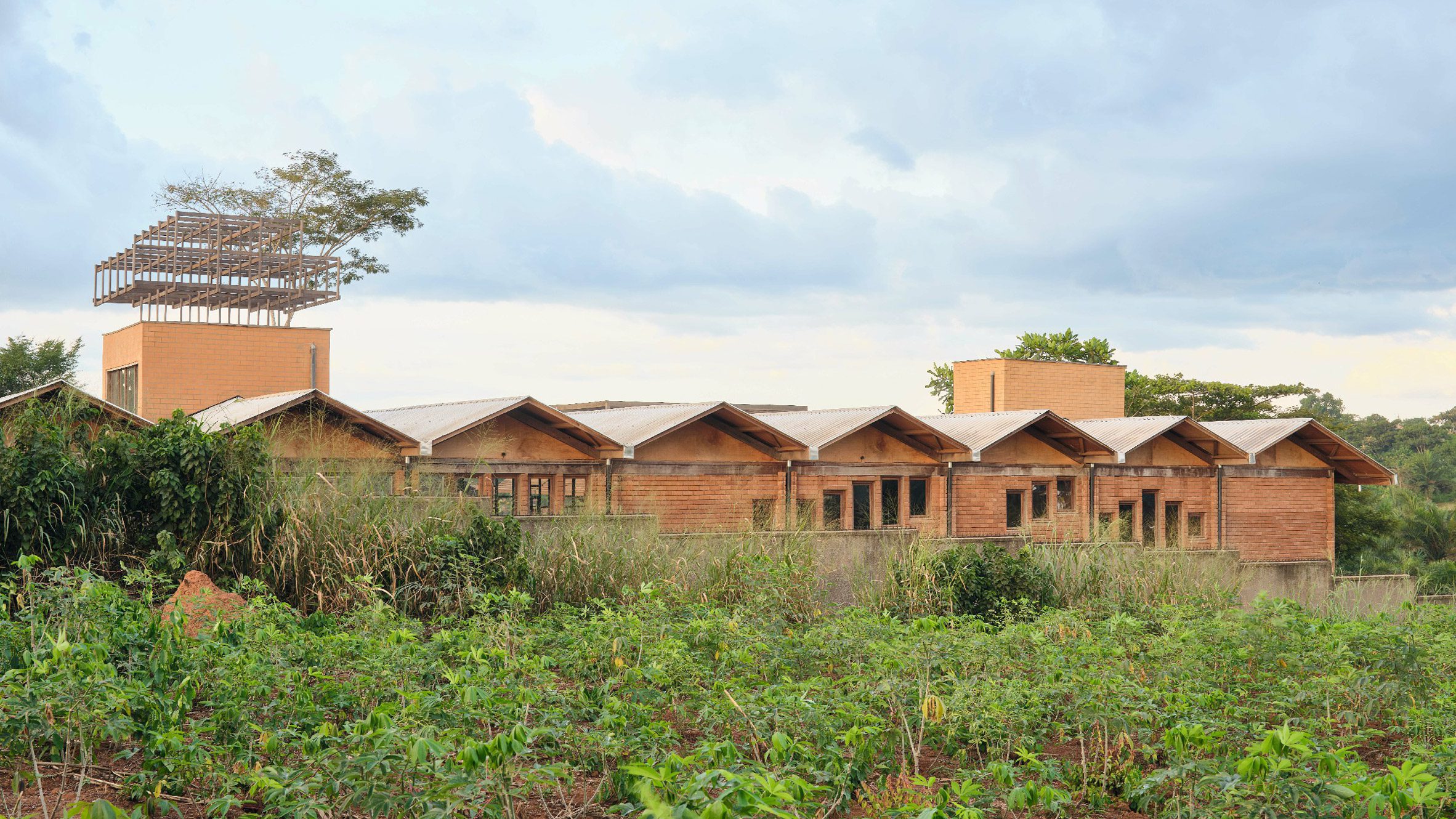 非洲流动学校（African Flow School）丨喀麦隆丨巴塞罗那建筑工作室Urbanitree-0