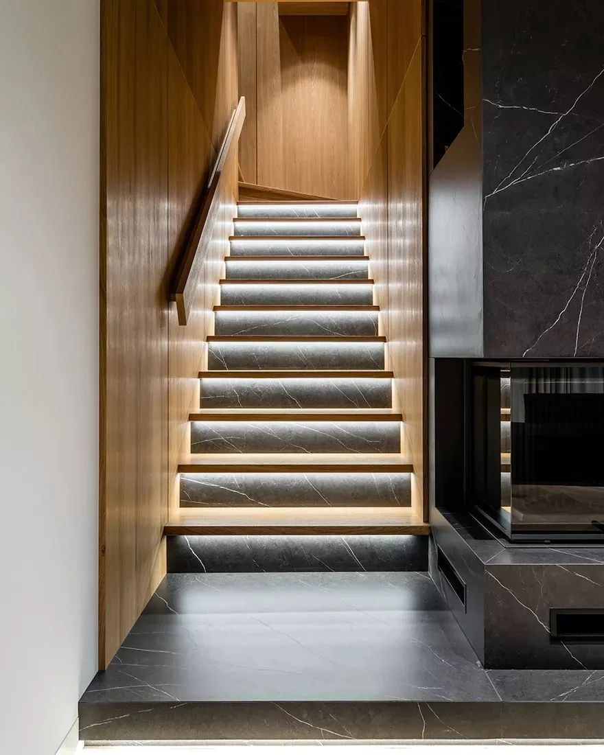 川谷堂三口之家 Loft 设计丨Dinamika Architects-16