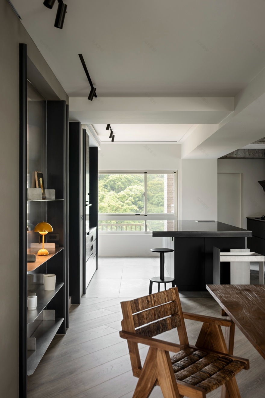 不着痕迹的灰色主义 · 甘纳设计-12