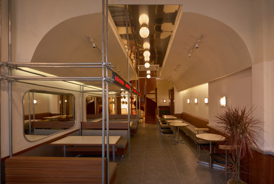 黑石头黎文师(这里ĐEN ĐÁ直译为黑石头,LÊ VĂN SỸ音译为黎文师 ,由于不清楚具体所指,可能翻译存在一定局限性) 丨越南胡志明市丨未明确提及设计公司,有主创人员信息-18