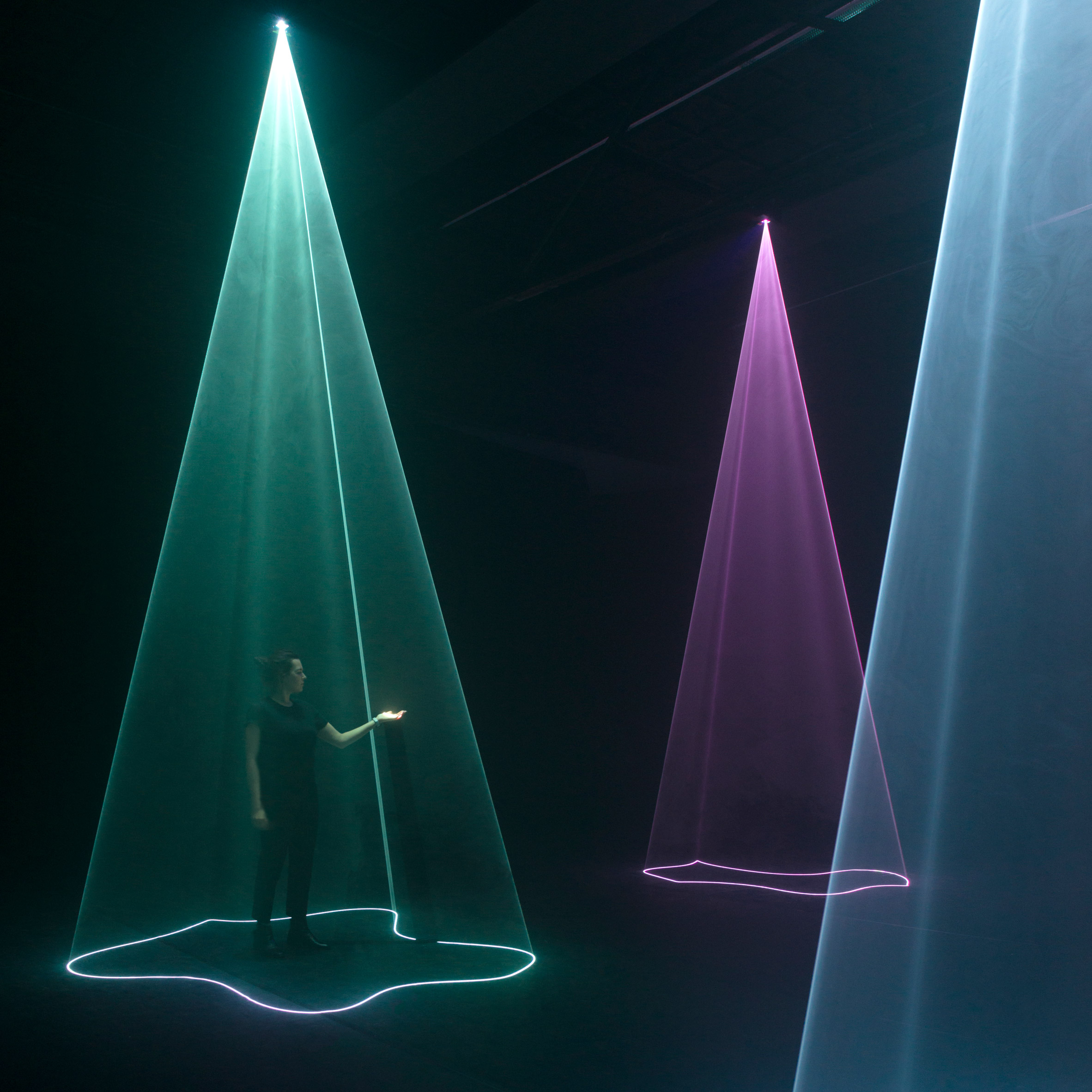 Audiovisual installation transforms emotions into beams of light-9
