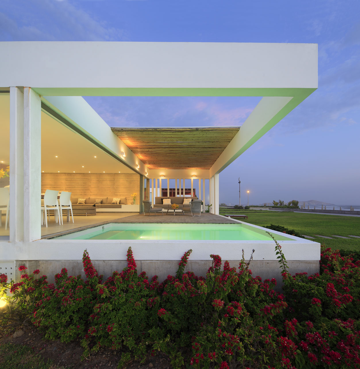 白盒子中的垂直生活-57