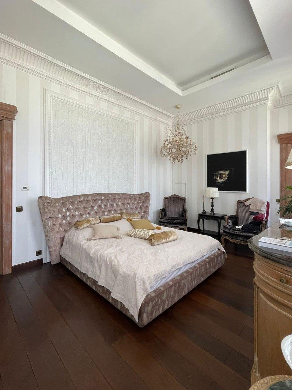 90 年代莫斯科重型经典公寓的惊艳变身-20