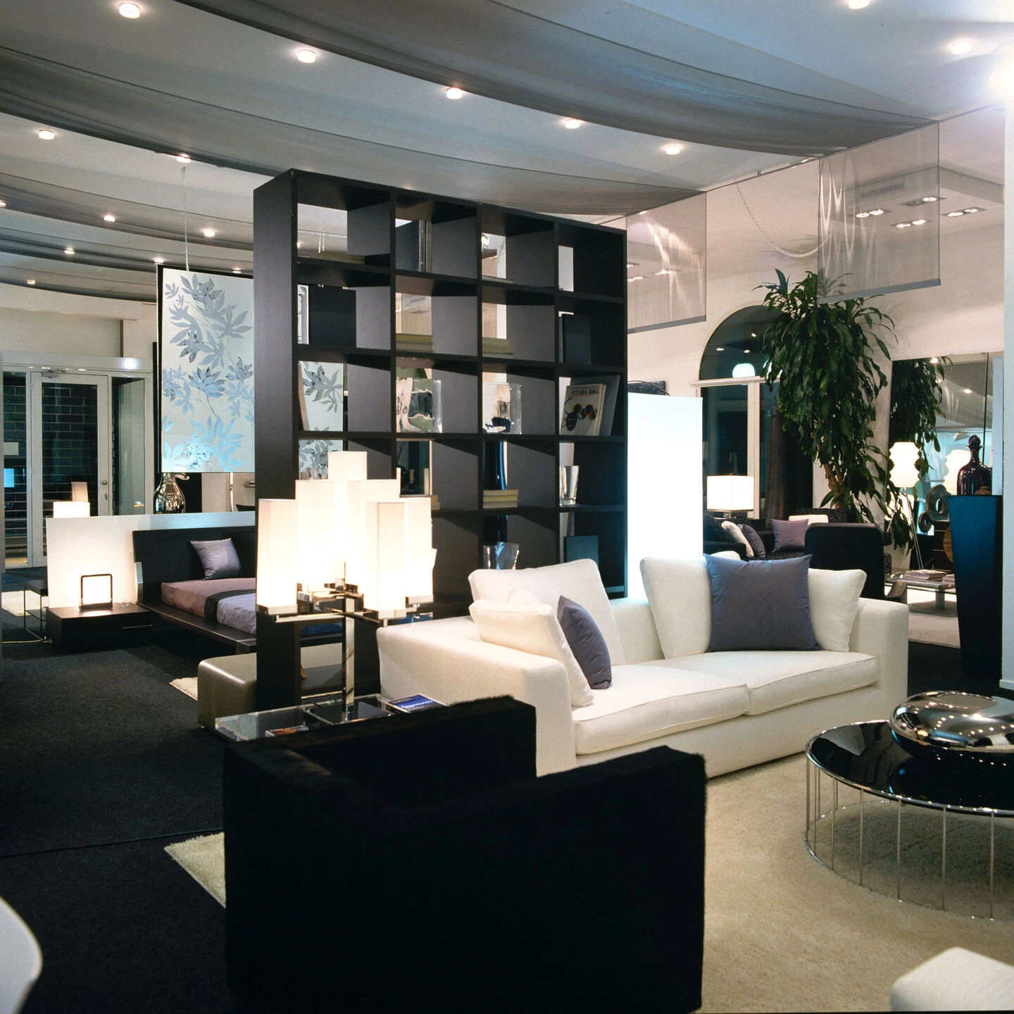 Design showroom in Milano-8