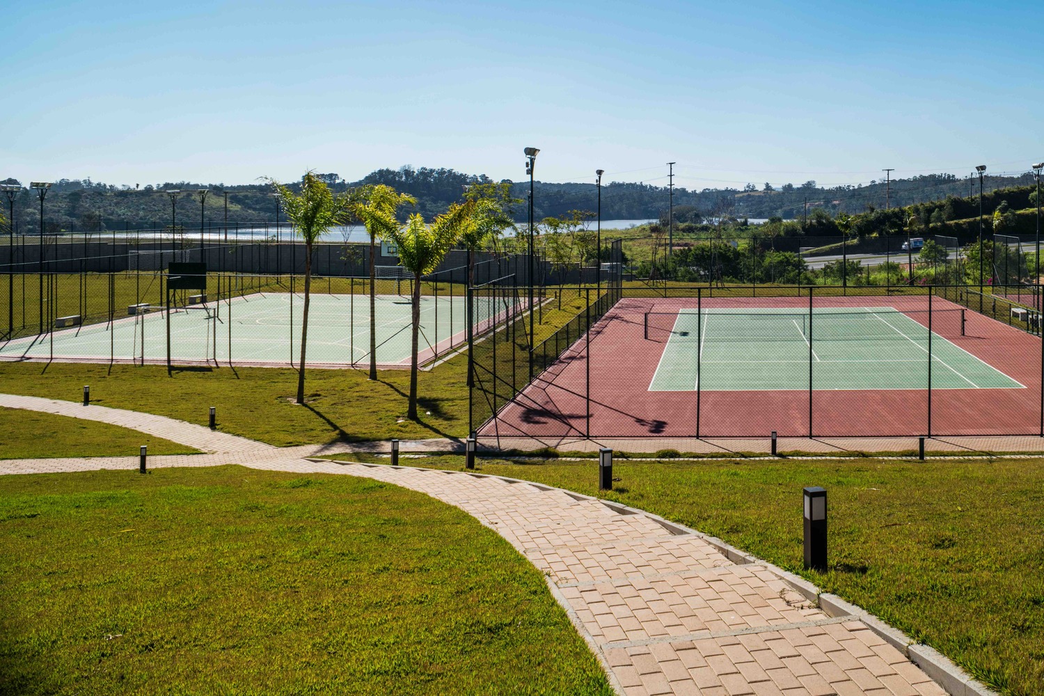 巴西自然景观中的社交俱乐部总部-55