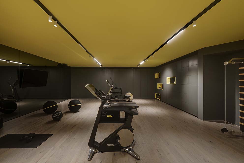 כאלמנט המרחף באוויר | PNIM.CO.IL-23