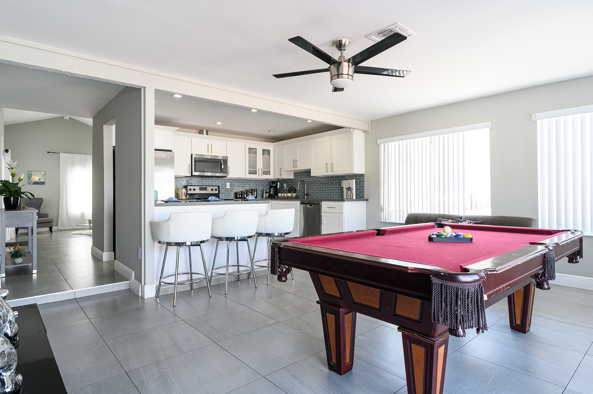 Complete Airbnb Listing 2-26