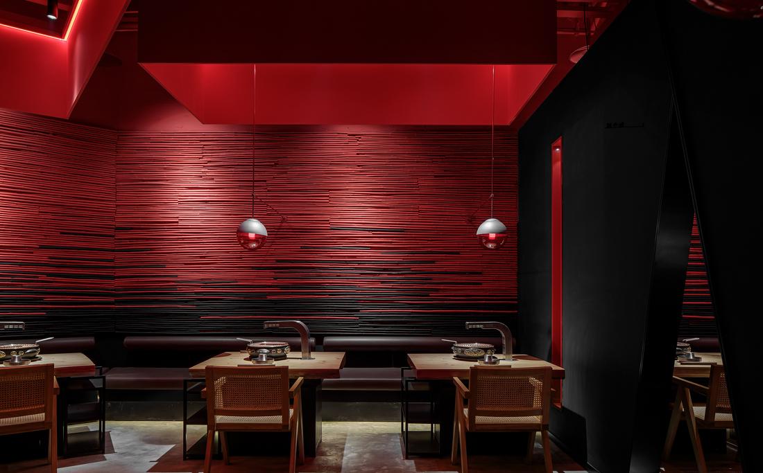 嘟嘟经典面馆 | 一半炽热一半冰封的浪漫空间-30