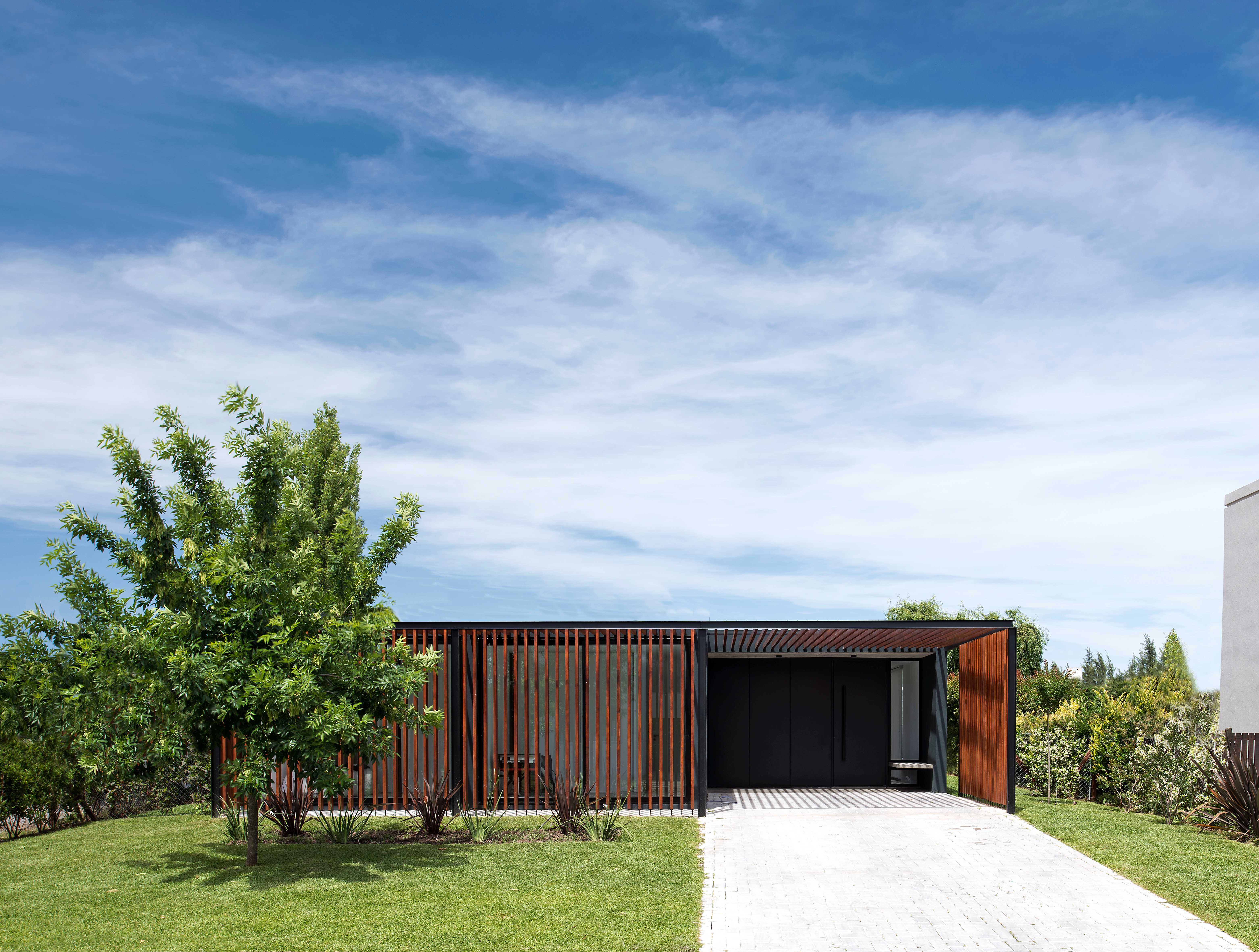 2LH 住宅 | 中型地块的创意设计-11