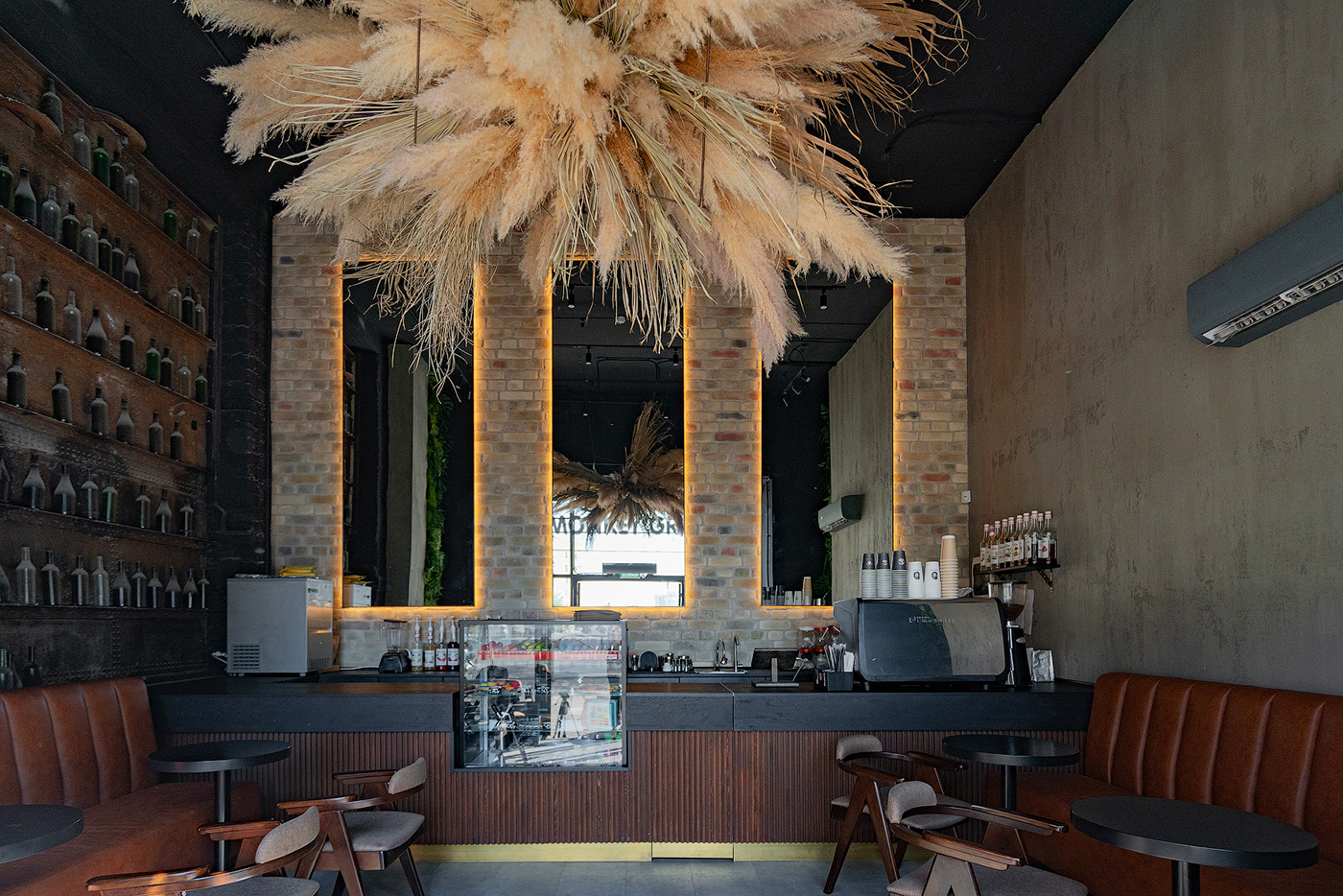 俄国咖啡店“猴子磨豆机”设计丨俄罗斯彼尔姆丨Коченевских Сергей-25