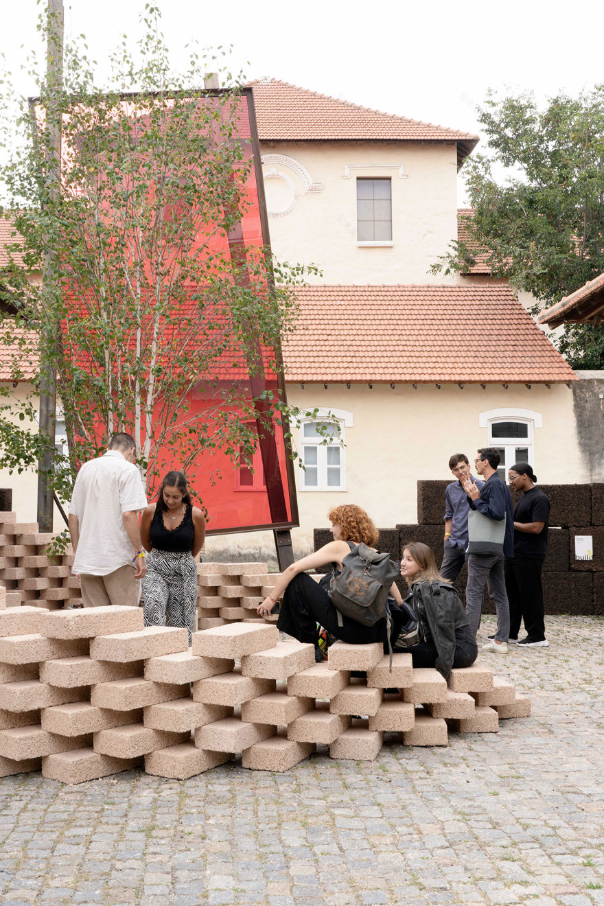 塔图·帕克联合事务所(Associati常见用于表示联合、合伙等意思,在商业语境里一般可理解为联合事务所,可根据具体背景调整) 丨葡萄牙波尔图-23