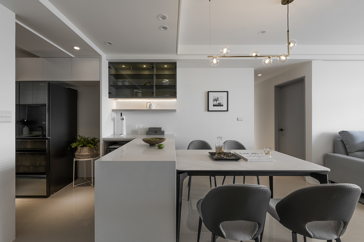 家装设计案例鉴赏——简约温馨时光三代同堂现代美式宅-10