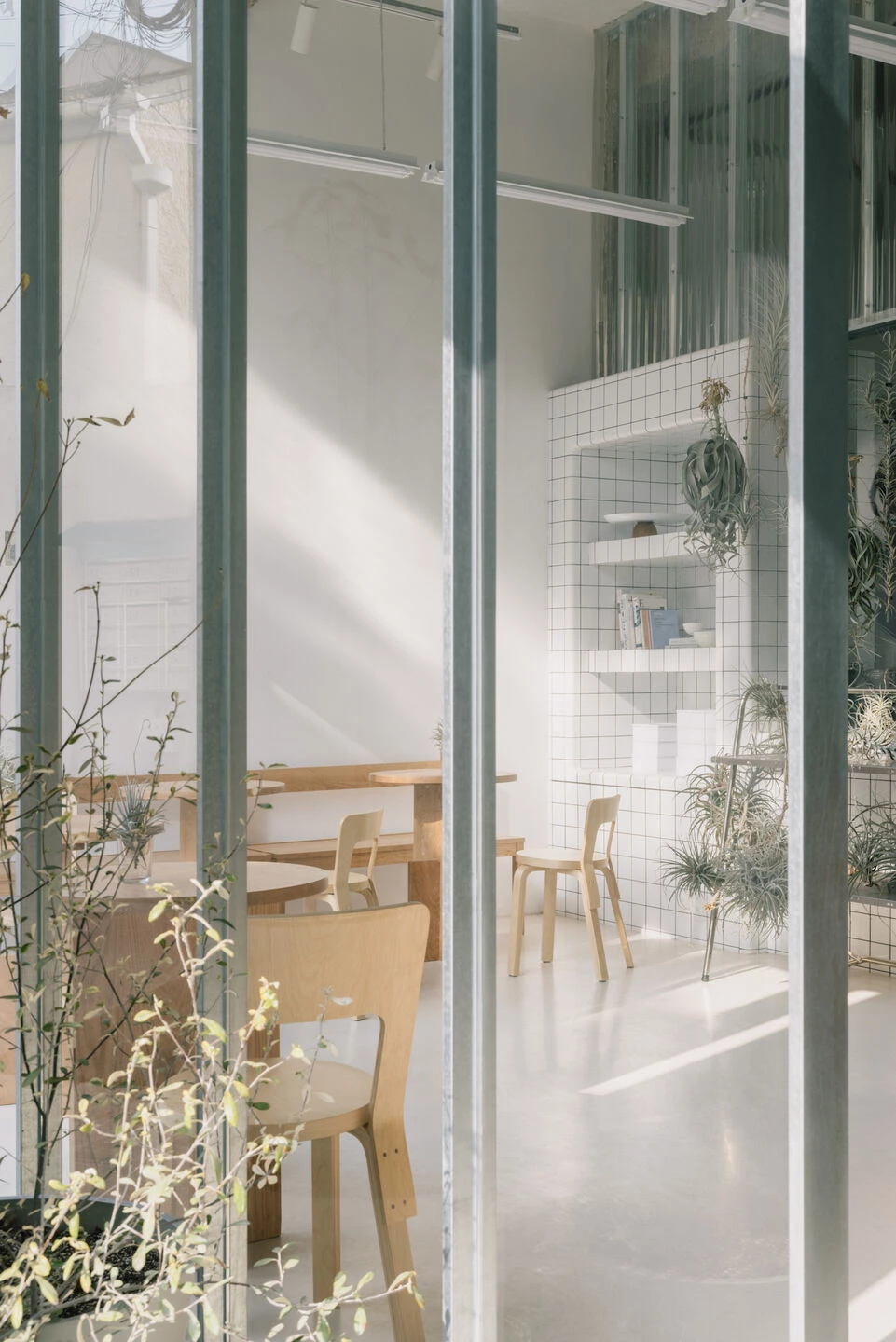 在面包店上方或越过面包店丨中国上海丨Atelier tao+c-14