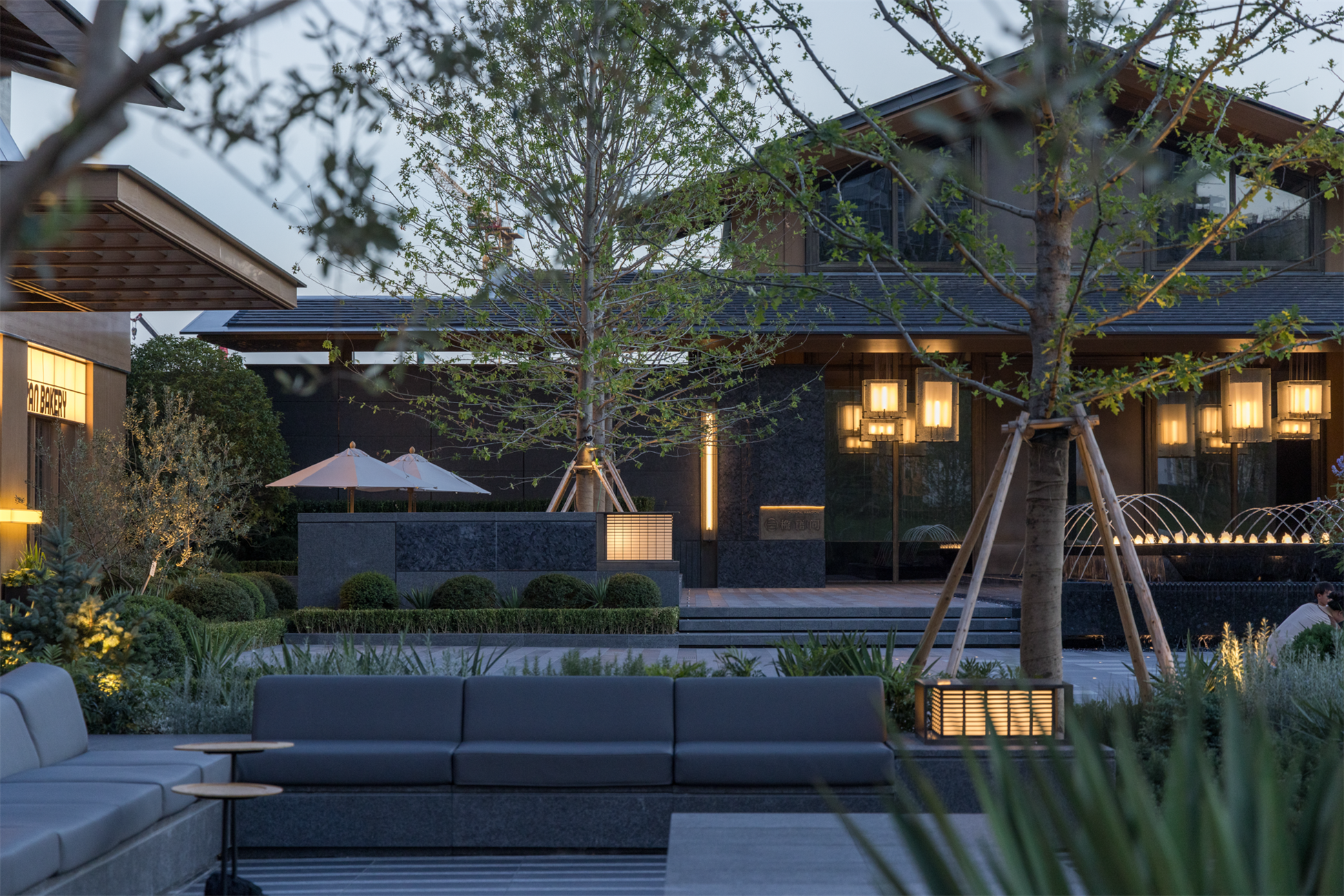 万科檐语间：城市中的原野 公园里的商业 / ROXin容心设计-31