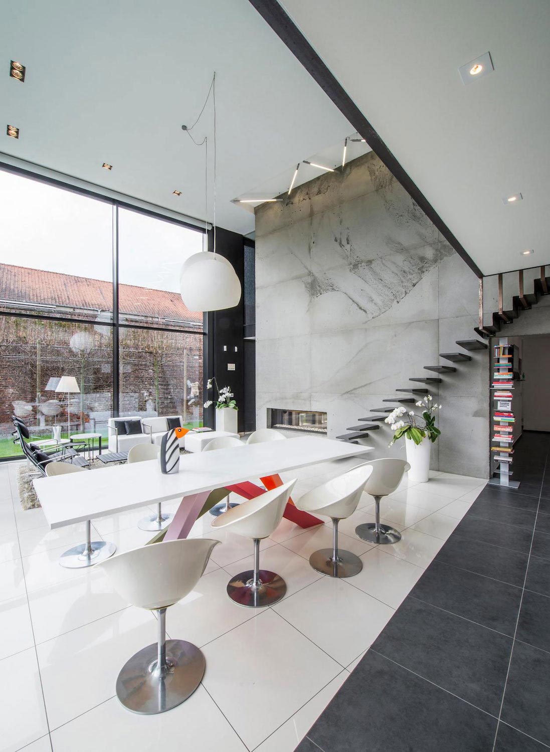 比利时阿尔蒂普改造面包店为明亮通风之家-29