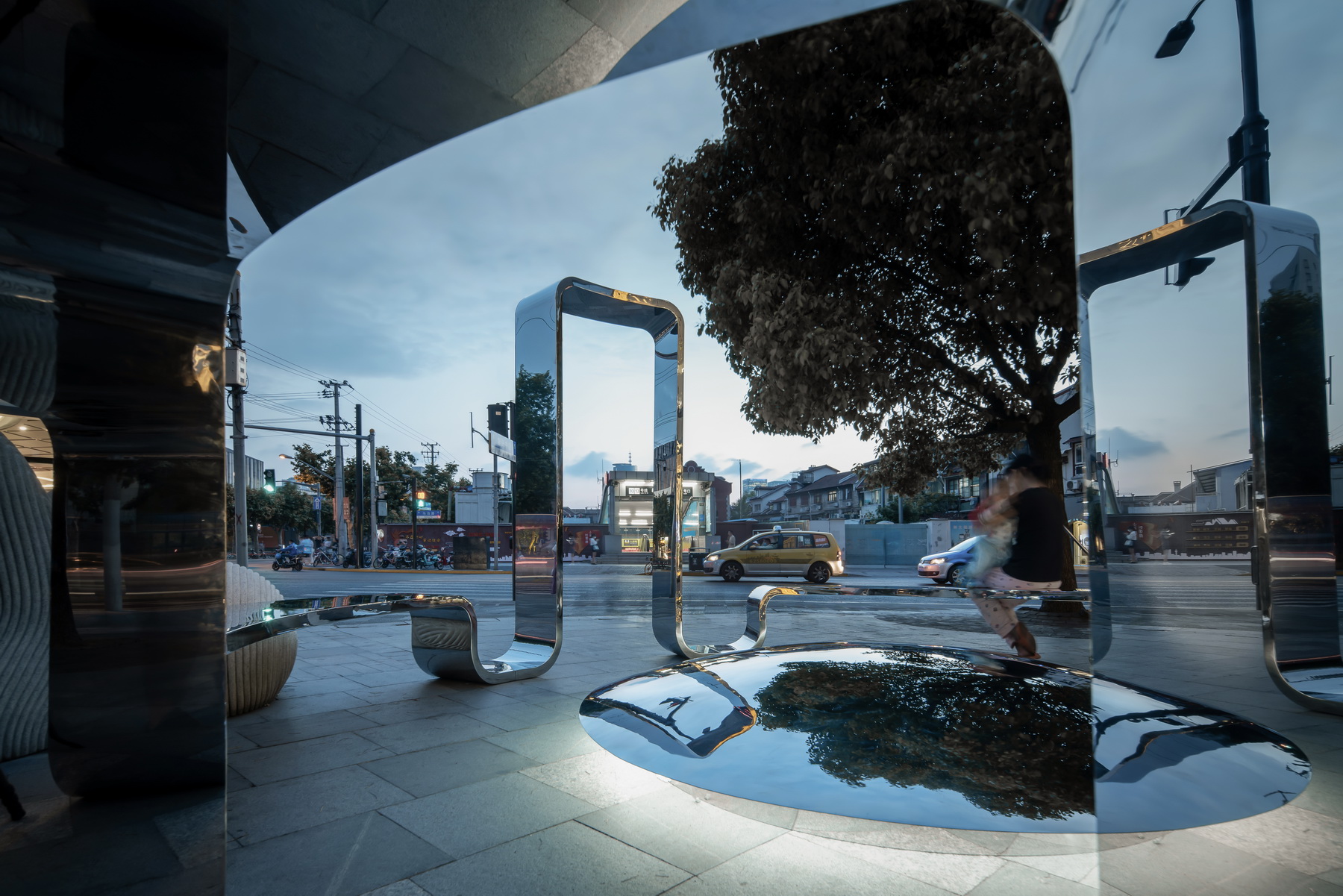  日清设计丨新天地艺术节—对抗“社交孤岛”的天空之镜  丨中国上海-28