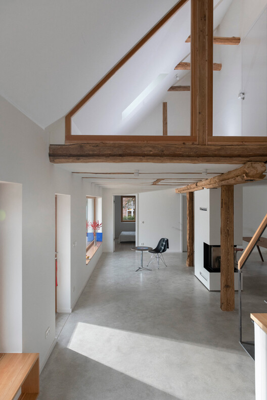 德国乡村百年老宅的现代复兴丨Hoff Architects,Sierra Boaz Cobb-19