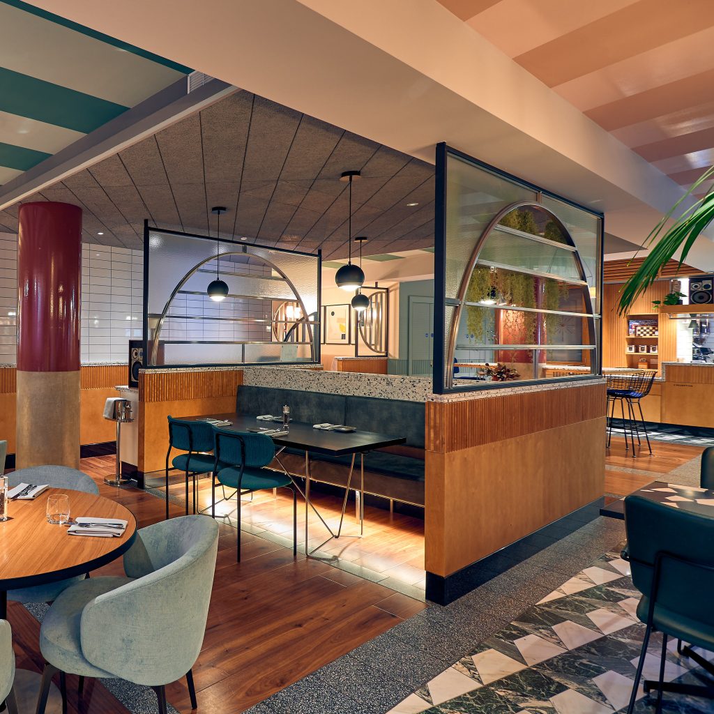 供应者；配置工具（在特定如云计算、自动化部署等语境中，常指用于配置基础设施、安装软件等的工具组件） 丨英国伦敦-10