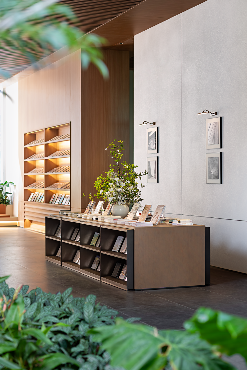 深圳宝安珺悦名都售楼中心,样板间,架空层丨中国深圳丨段志,梁世荣,游洁,黄昭程,卢渝-94