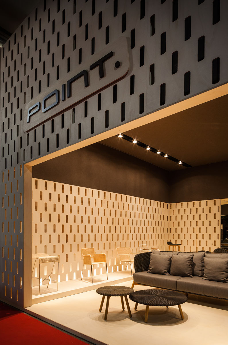 05 12 STAND POINT EN LA FERIA EUROLUCE 2015 DE MILÁN-20