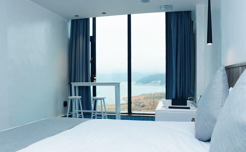 湖南郴州白廊镇“眷宿•臻品”民宿酒店——现代极简与自然美景的完美融合-16