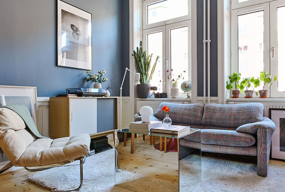 33 平米艺术小公寓 | 蓝色墙面与粉色厨房的完美碰撞-7