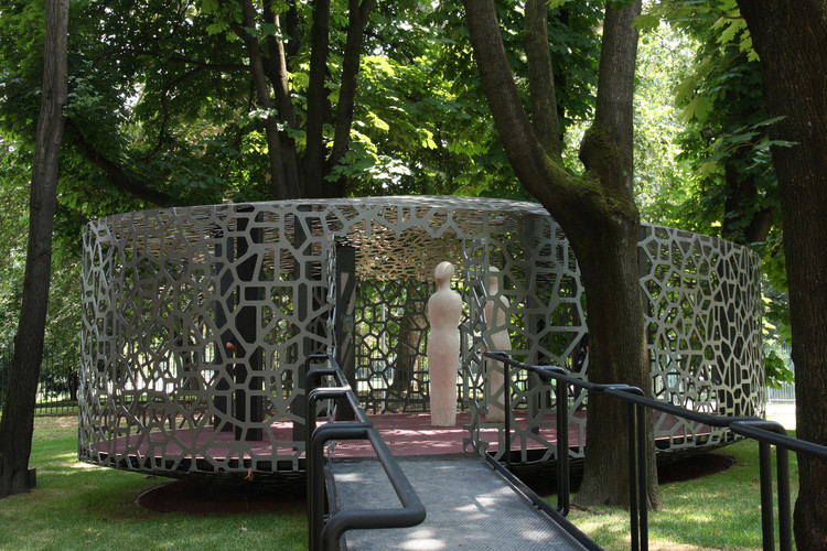 米兰 21 世纪三人展 | 后乌莫科斯坦特-2