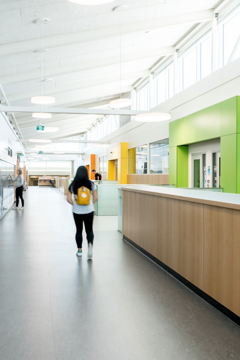 加拿大 Alpha 中学地震升级与现代化扩建-12