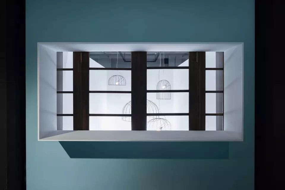 佐藤大的 Nendo 設計旋風席捲台北！2016 年亞洲首次大型展覽於松山文創園區登場，322 件作品結合櫥窗陳列，讓您彷彿走進 Nendo 的設計王國 | FAM-19