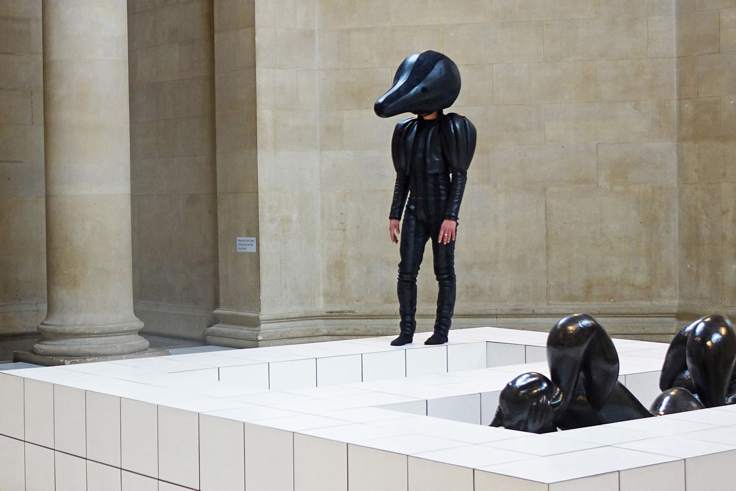 Tate Britain 展览丨Anthea Hamilton-8