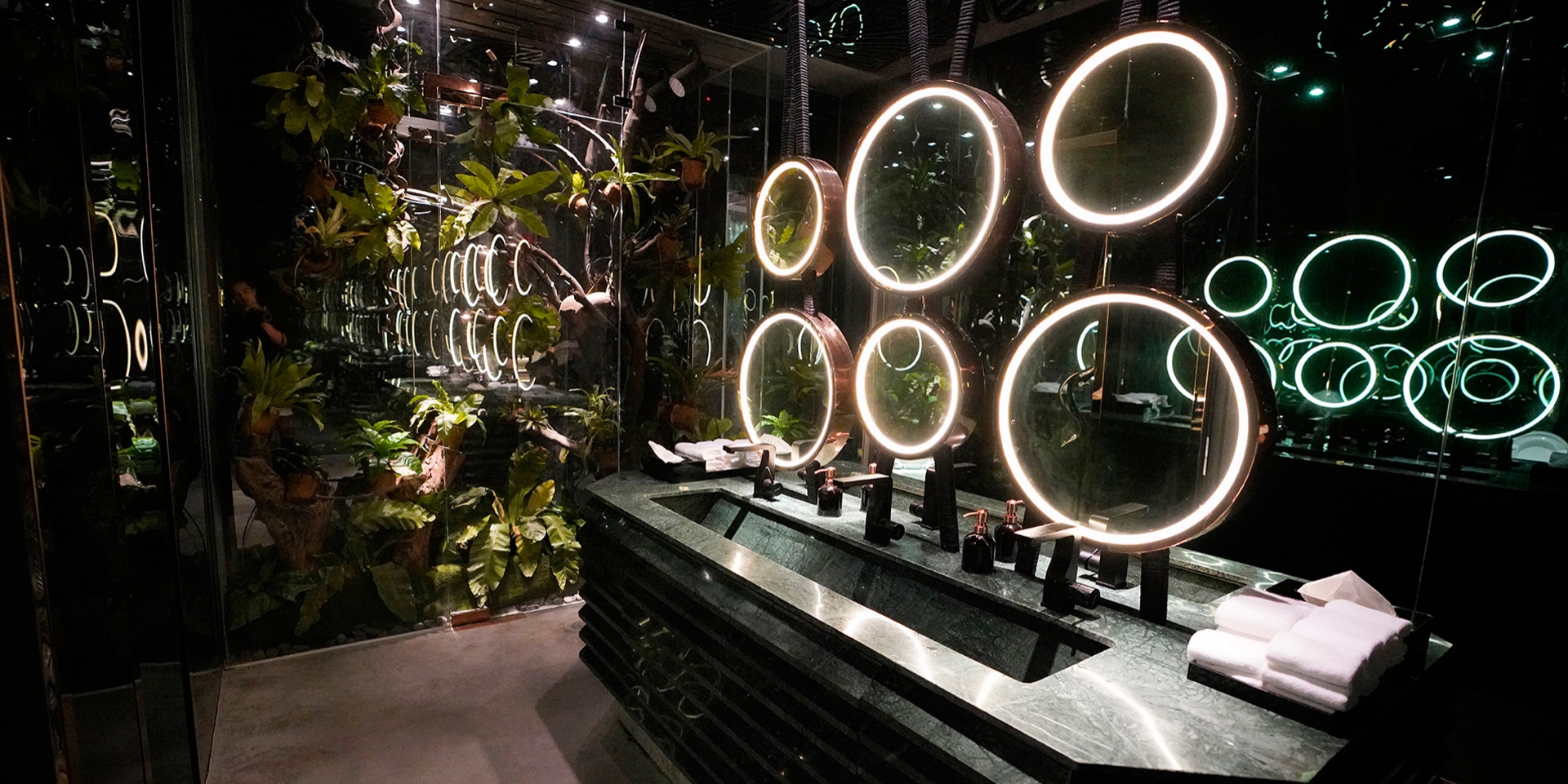 ALLEY 50, HO CHI MINH, VIETNAM-6