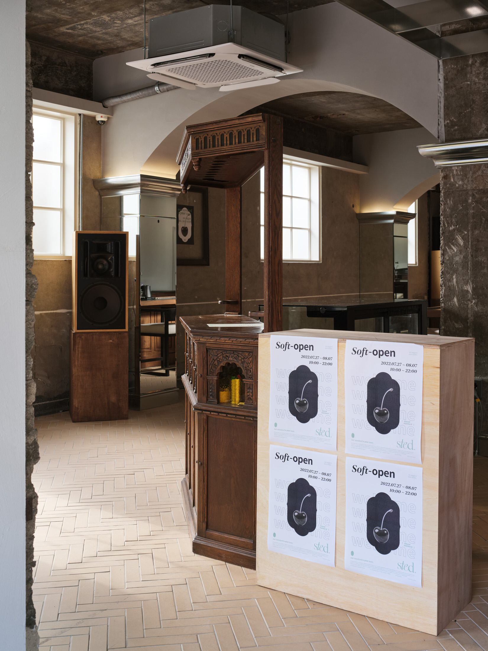 首尔欧式咖啡馆丨韩国首尔丨釜山 Design by 83-2