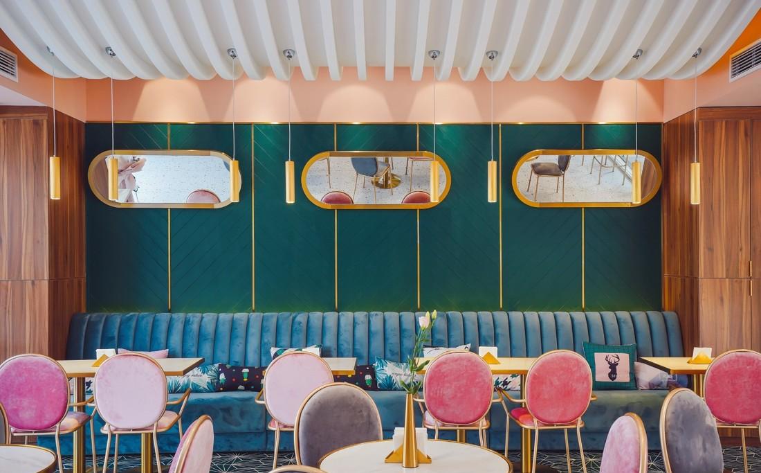 梦幻甜品店，全景玻璃墙，定制沙发，夜晚璀璨-0