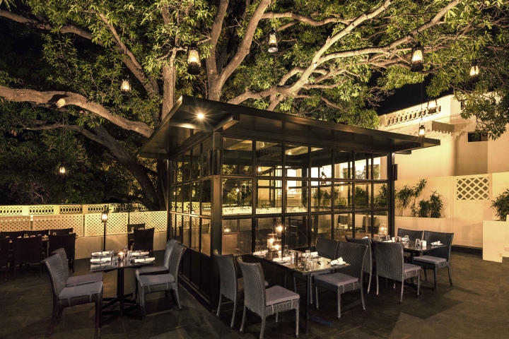 印度 Bhopal 的"Under the Mango Tree"餐厅 | 传统与现代的和谐交融-12