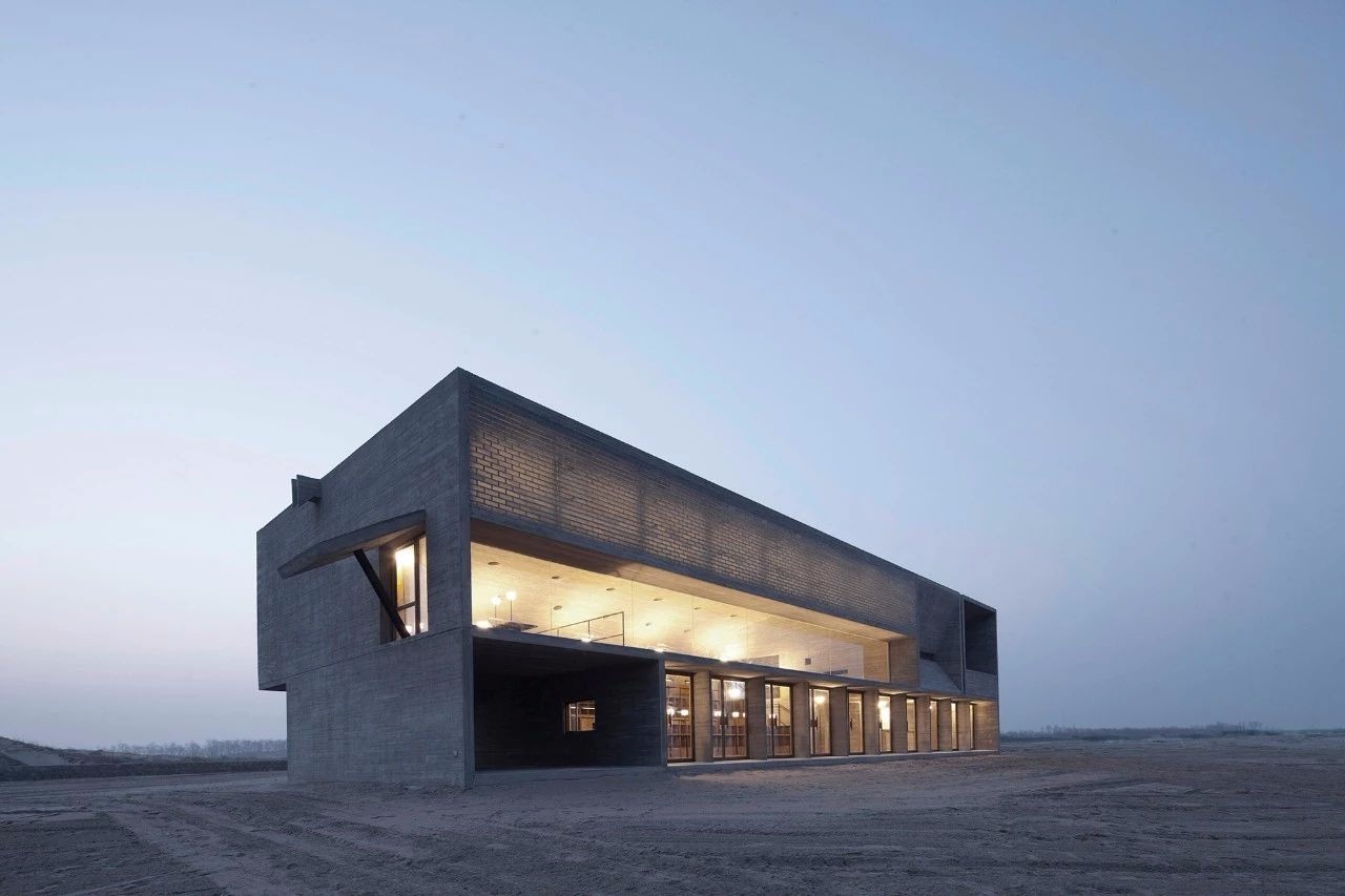 北戴河 400㎡白房子，诗意栖居梦的实现-3