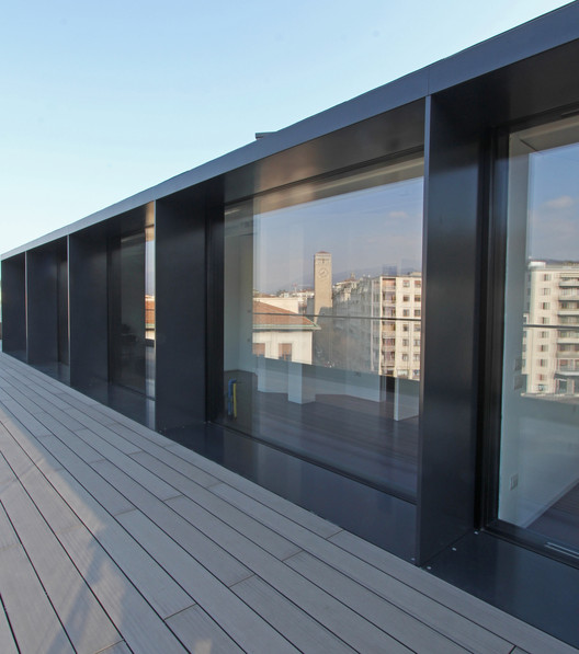 意大利贝尔加莫市中心的玻璃阁楼-26