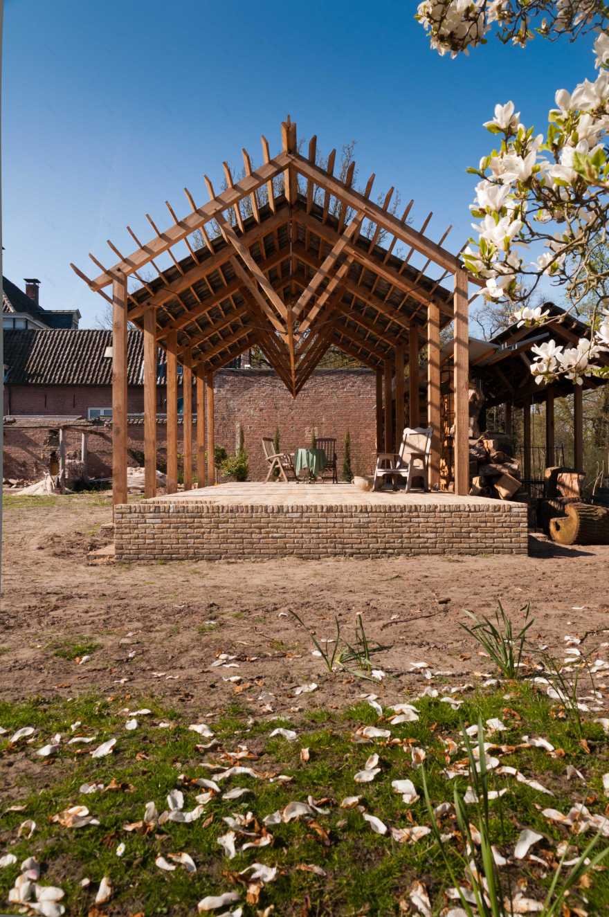 荷兰多梅勒河木材展馆 历史与现代的完美融合-4