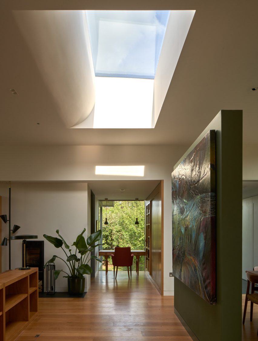 河边抗洪别墅 · March House丨英国丨Knox Bhavan-18