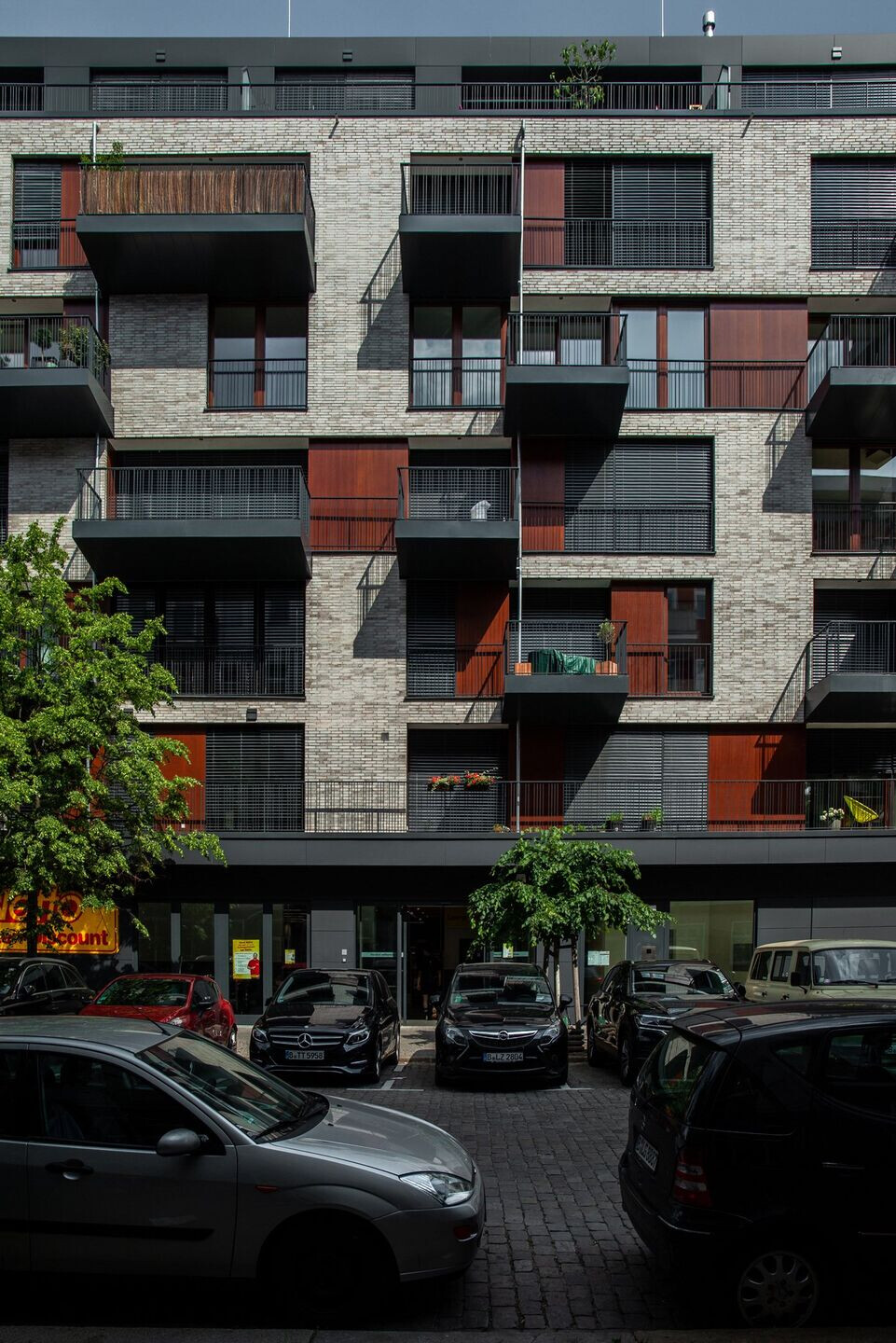 柏林市中心的绿色住宅丨德国柏林丨Gnädinger Architects-19