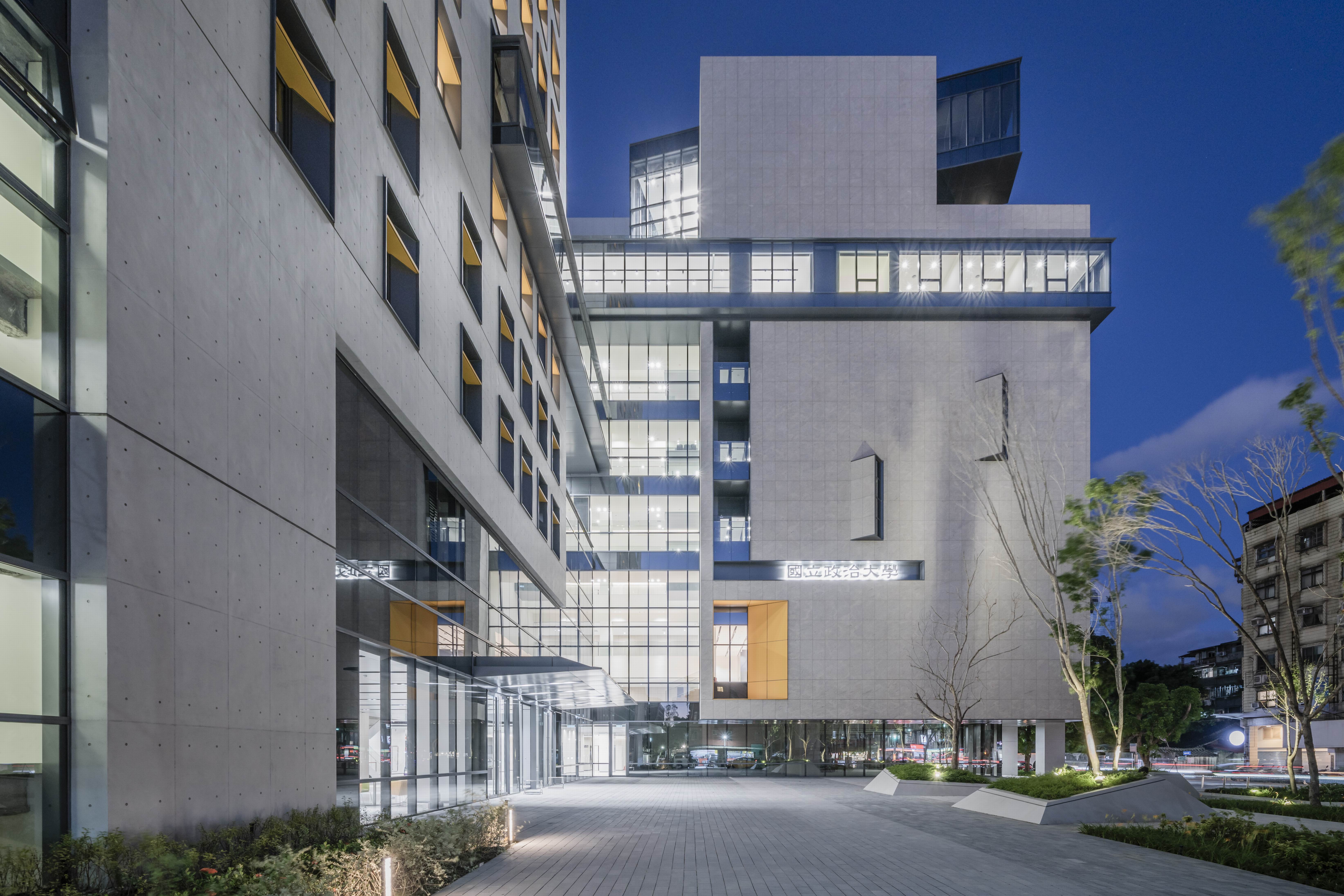 NCCU 公共与工商管理教育中心丨JJP Architects and Planners-16